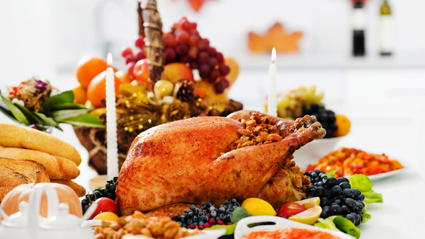 HOW TO COOK A NATURALLY DELICIOUS THANKSGIVING MEAL